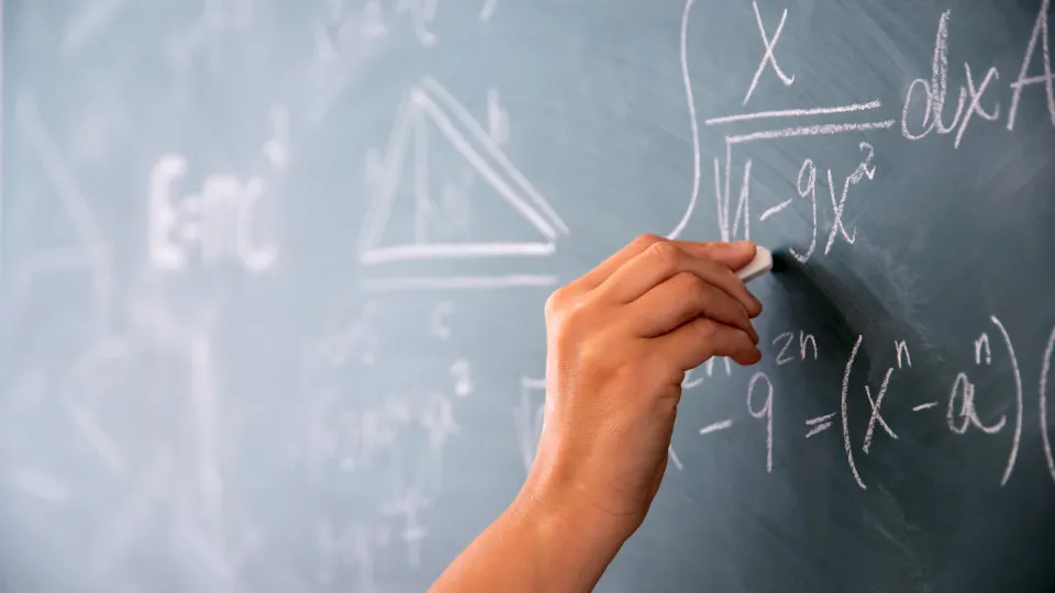 Geometry and statistics are points in the 9th grade math exams.