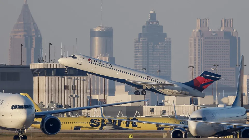 Government shutdown in the US may force flight cancellations