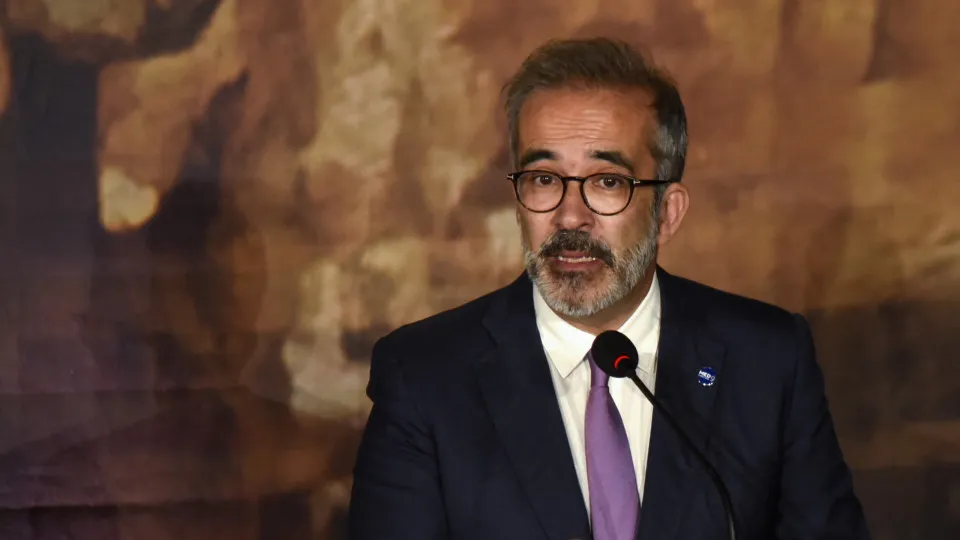 Guinea-Bissau. MNE is "ensuring the situation of Portuguese citizens"