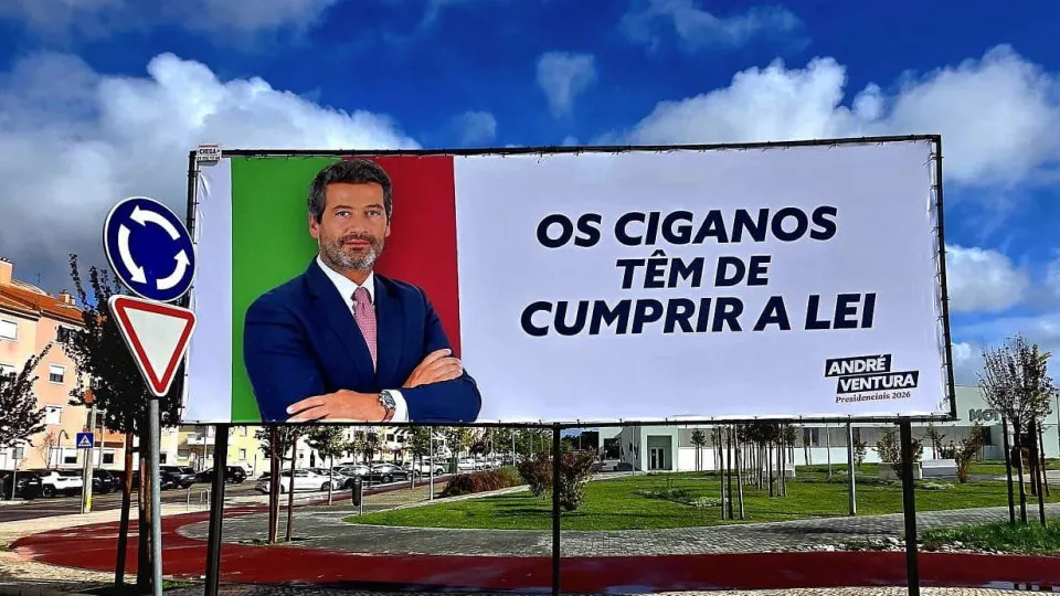 Gypsy community goes to court to force Ventura to remove posters