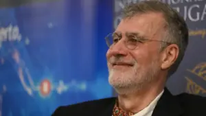 "If the Minister of Health is failing, the Prime Minister is too"