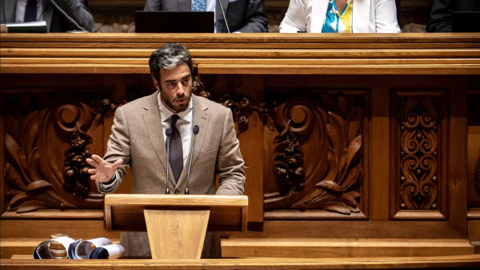 IL wants an exemption on capital gains from real estate and insists on two IRS rates