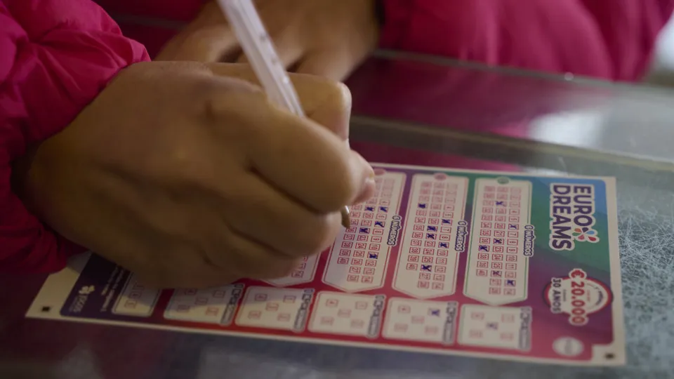 It's raining outside… and in the wallet, the EuroDreams key for this Thursday