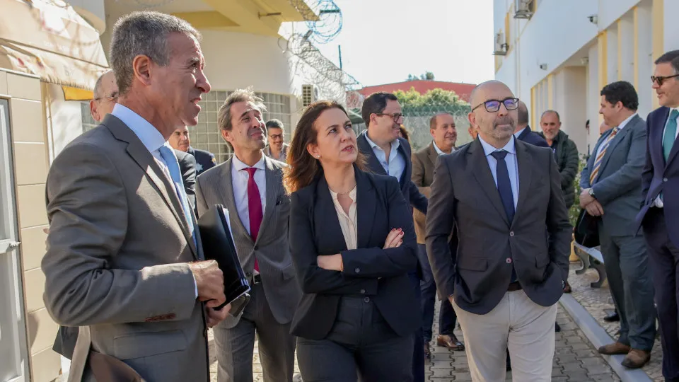 Justice aims to conclude negotiations to stabilize prison careers