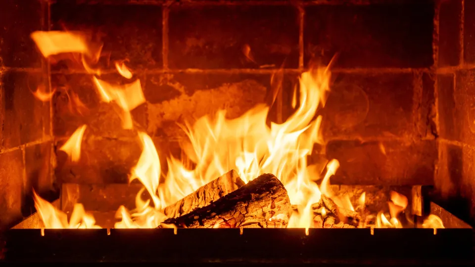 Light the fireplace The recommendations (and advice) of Civil Protection