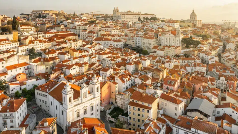 Lisbon Municipality workers announce adherence to the general strike