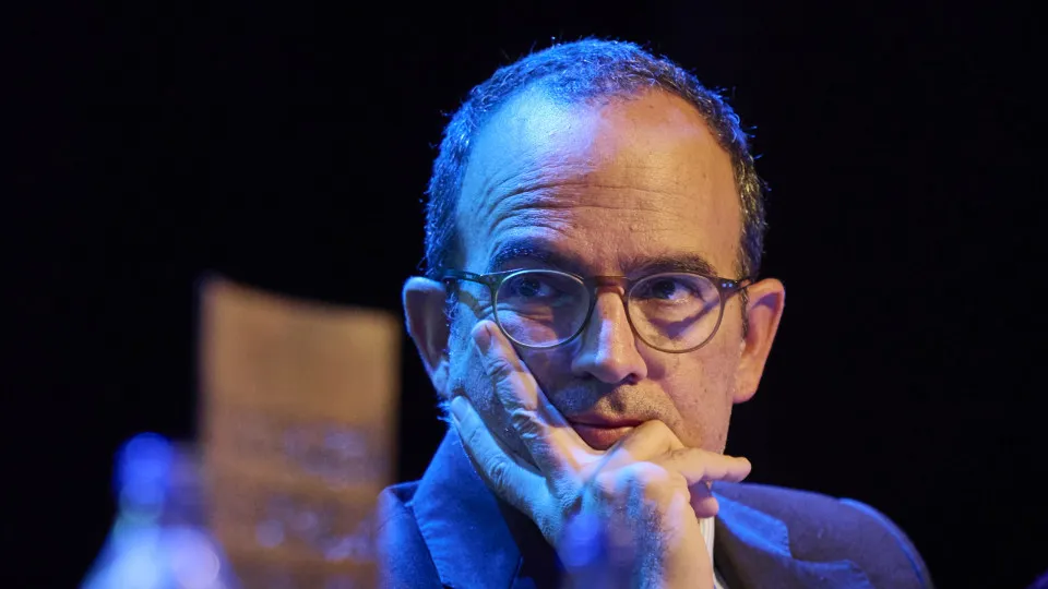 "Locum doctors? There will only be a solution if it is negotiated between parties."