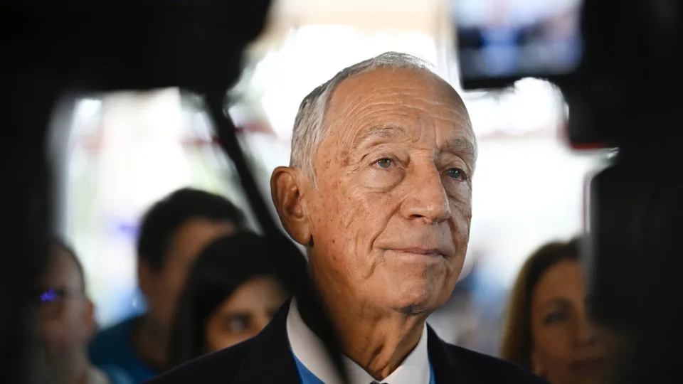 Marcelo participates in the celebration of 50 years of Angola's independence.