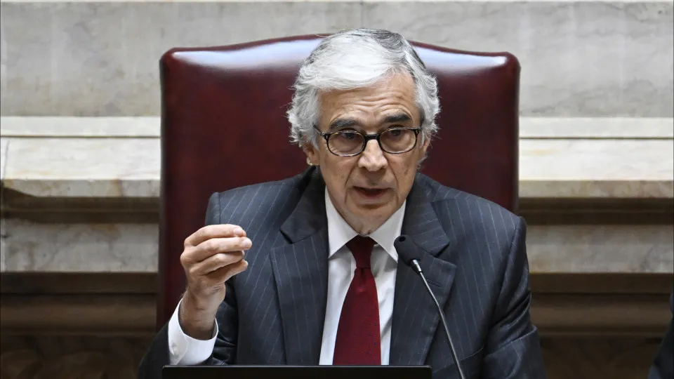 November 25? Aguiar-Branco refuses to enter the "controversy" of the military parade