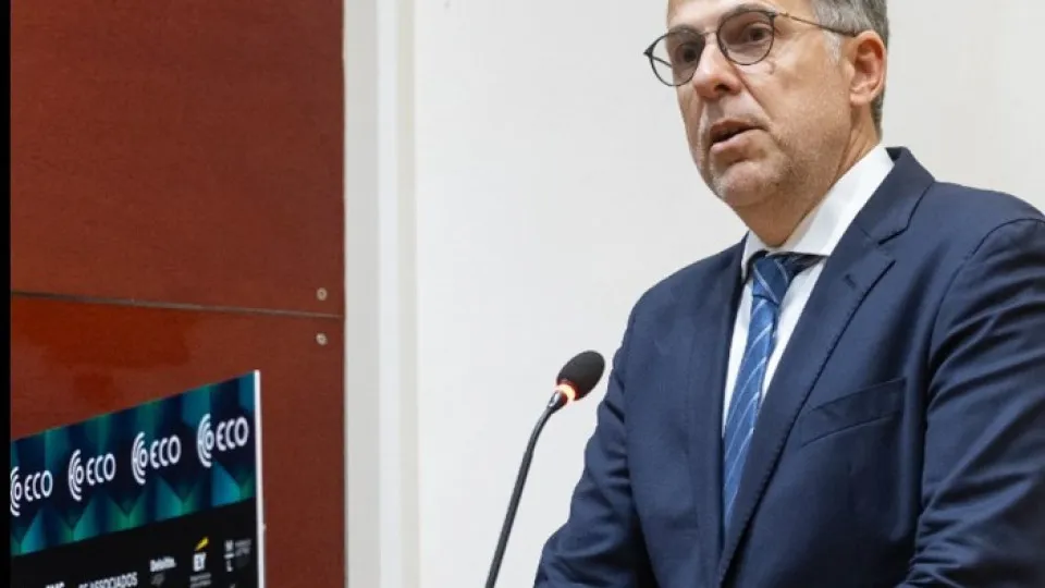 Order considers it inadmissible to refuse the deadline for official consultation of the process.