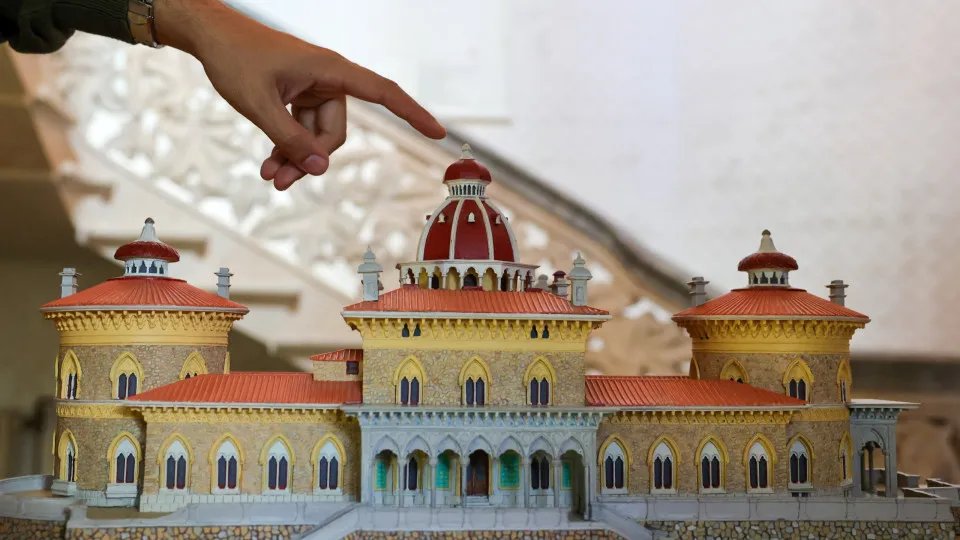 Parques de Sintra repairs roofs of the romantic palace of Monserrate