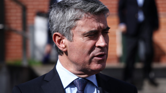 "Path of stones." Marcelo criticizes the Health management (but supports the minister)