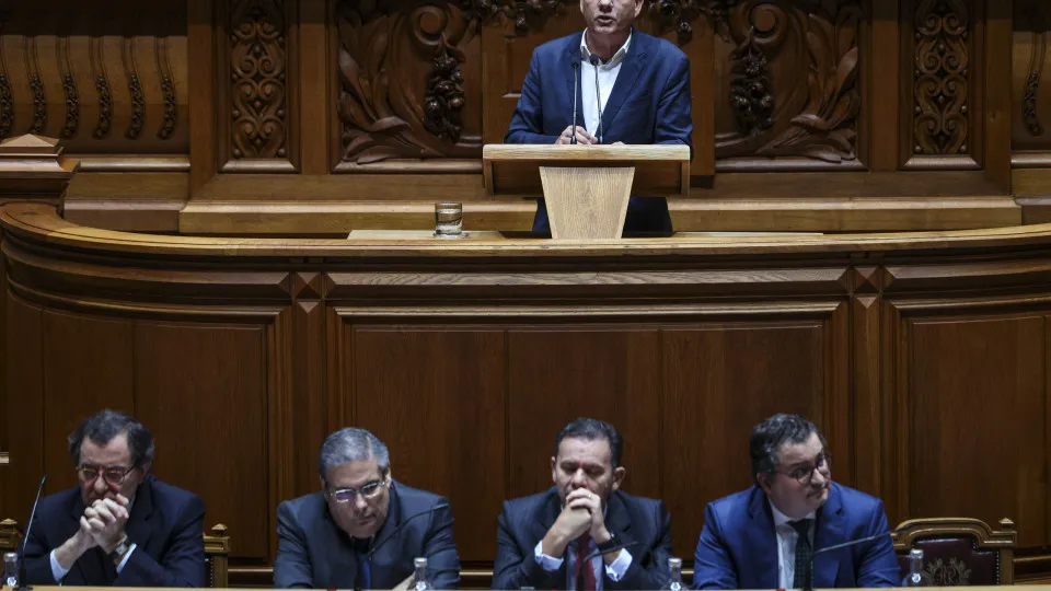 PCP criticizes "budget for the minority" and says PS did a favor to Chega and IL