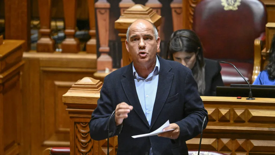 PCP warns that the new labor package will increase precariousness and facilitate dismissals