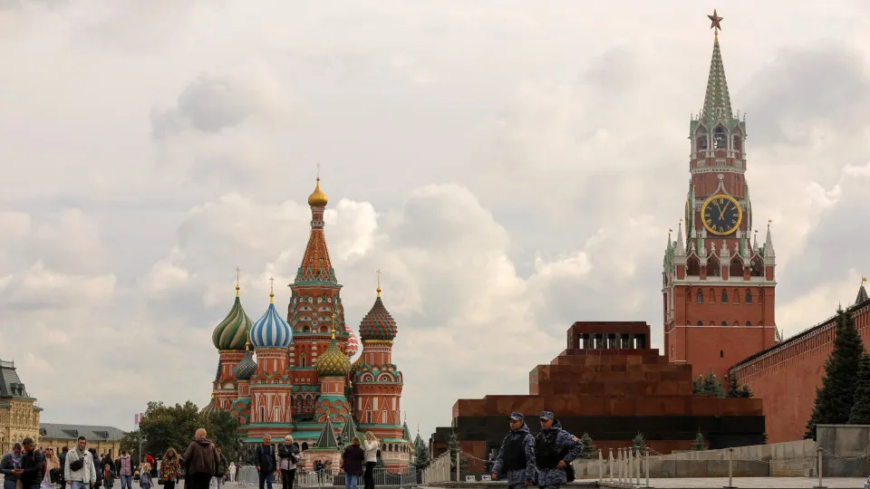 "Peace dictated" by Russia would pose risks to the European economy, study says