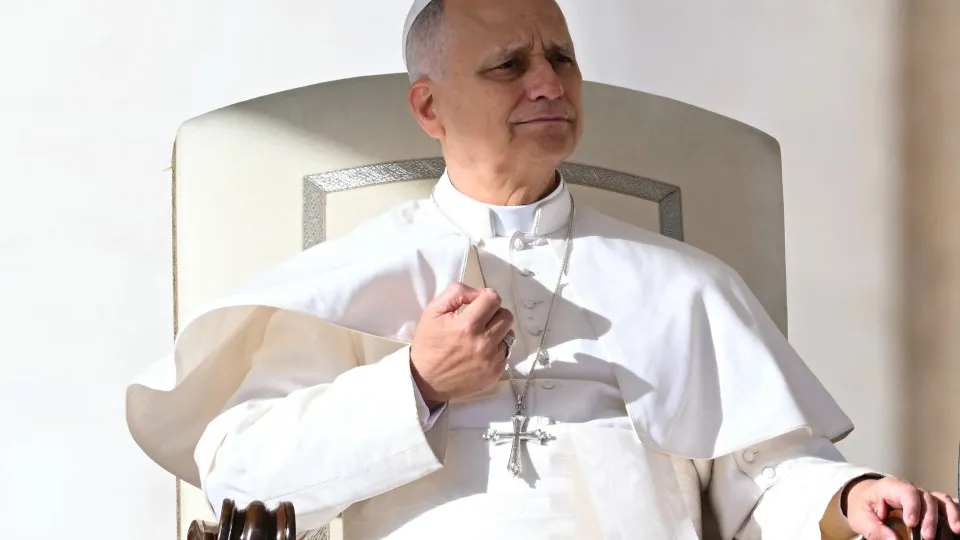 Pope's trip to Turkey and Lebanon is focused on "unity and peace"