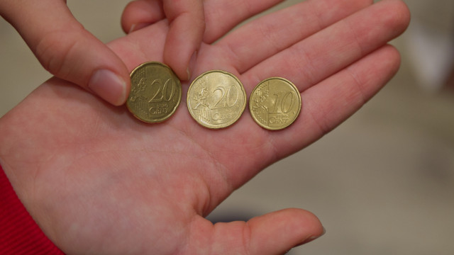 Proposals by the opposition to increase state meal subsidy rejected