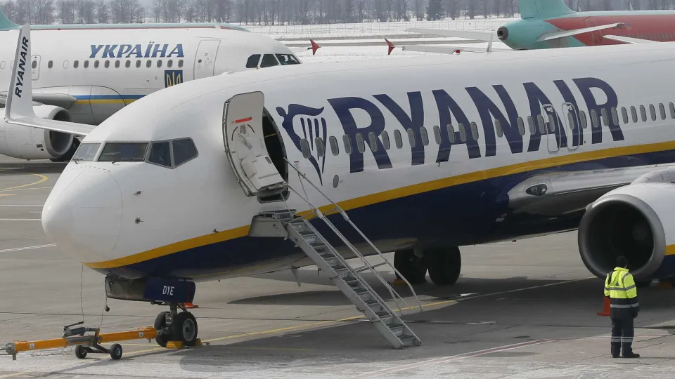 PS/Azores: Ryanair's exit is a "brutal setback" and "blow" to mobility