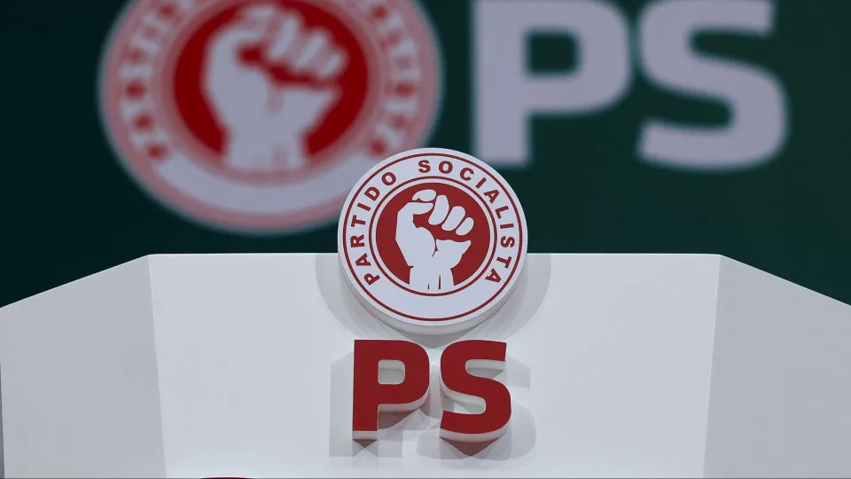 PS questions Government about monitoring of Portuguese in Venezuela