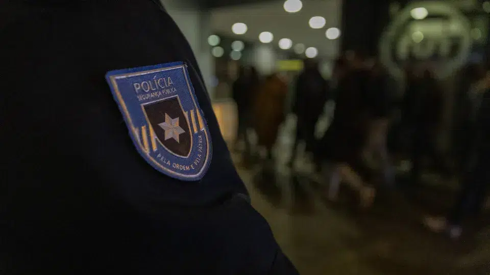 PSP arrests suspected trafficker in Matosinhos. Had 233 doses of cocaine