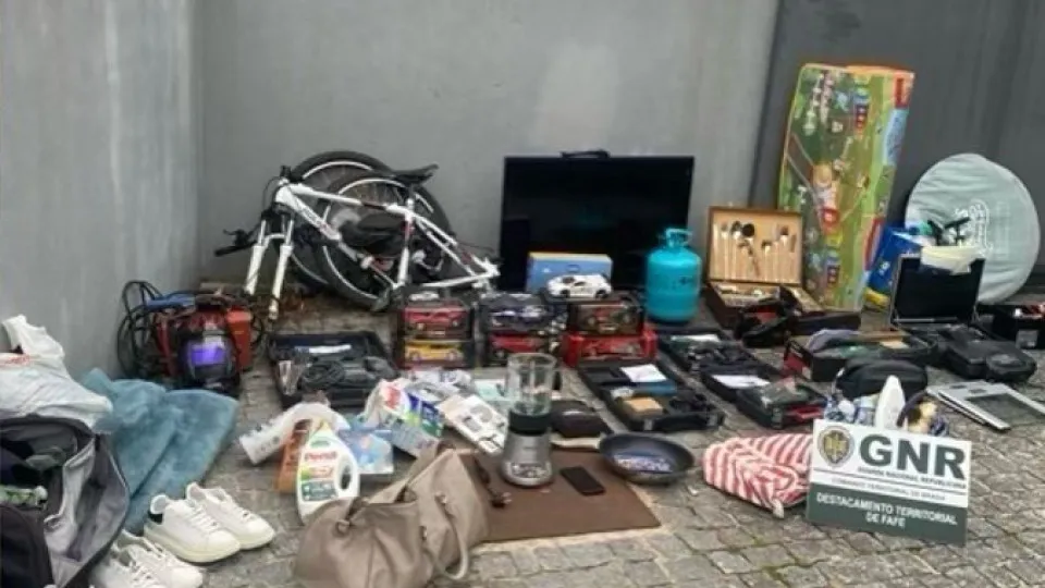 Suspect of home theft strikes again in Fafe. GNR caught him.