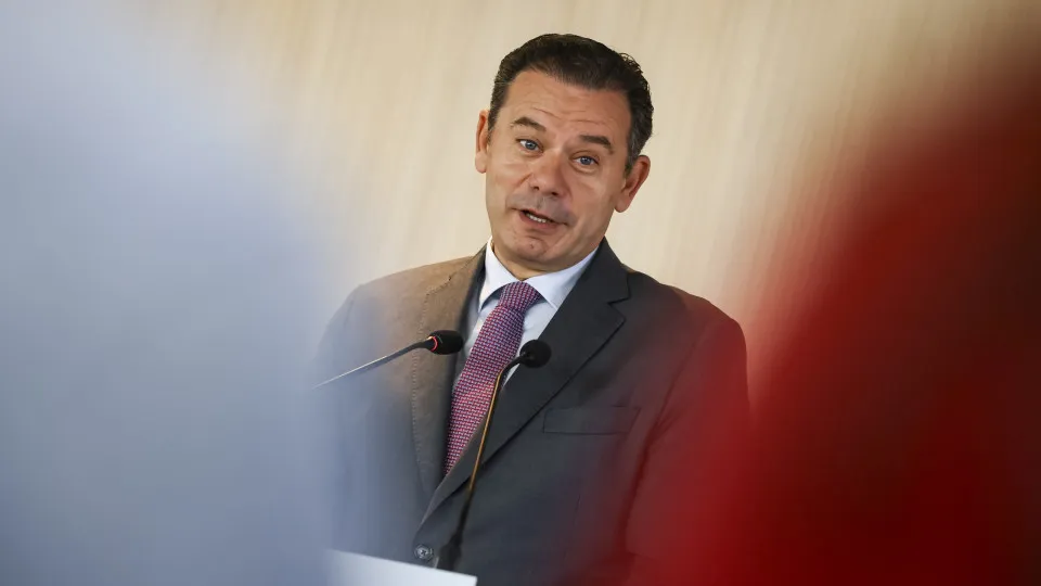 The government does not want to "harm rights", but rather "stimulate growth"