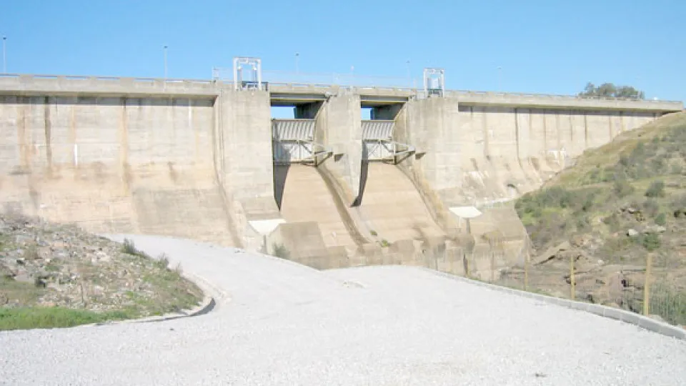 The law is clear about the IMI charge on dams and "only the Government doesn't see it"