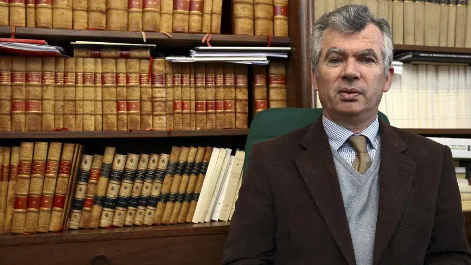 There is much to be done in research about Camões. There are unpublished sources.