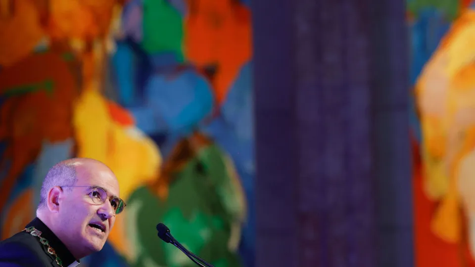 Tolentino opens conference in Cape Verde with an appeal for linguistic dialogue.