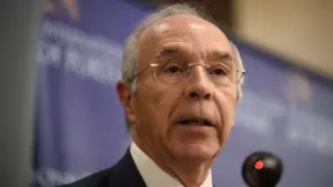 Votes only in person for Belém: Portuguese abroad "are not second-class"