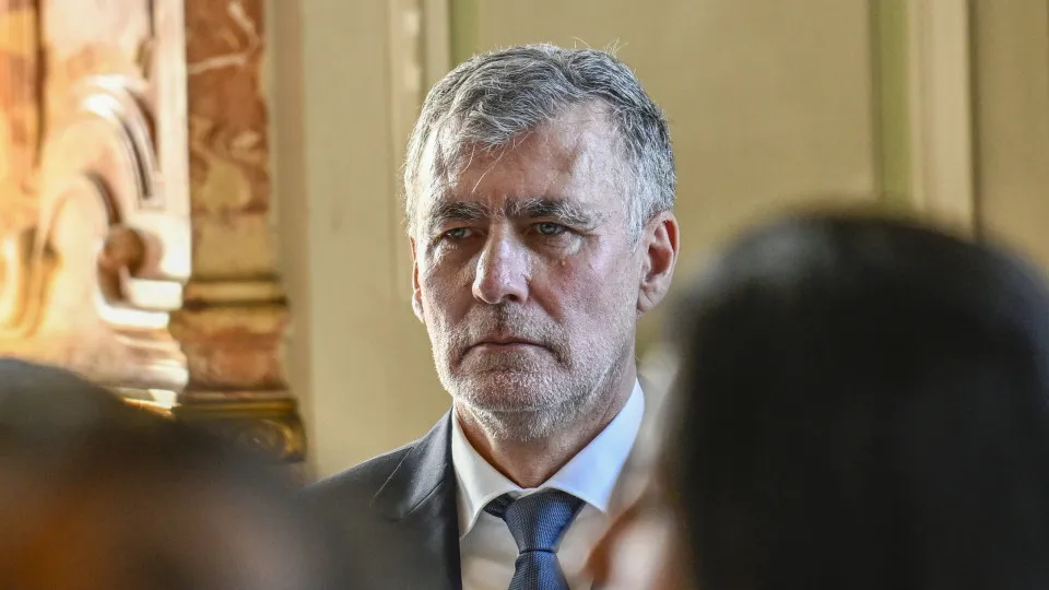 "We are in a desertification, we have to look at the primary sector"