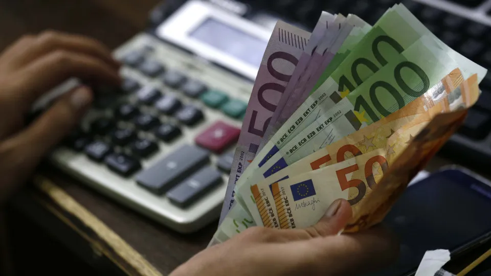 "Weakening." RSI covers (only) 40% of the population at the poverty threshold.