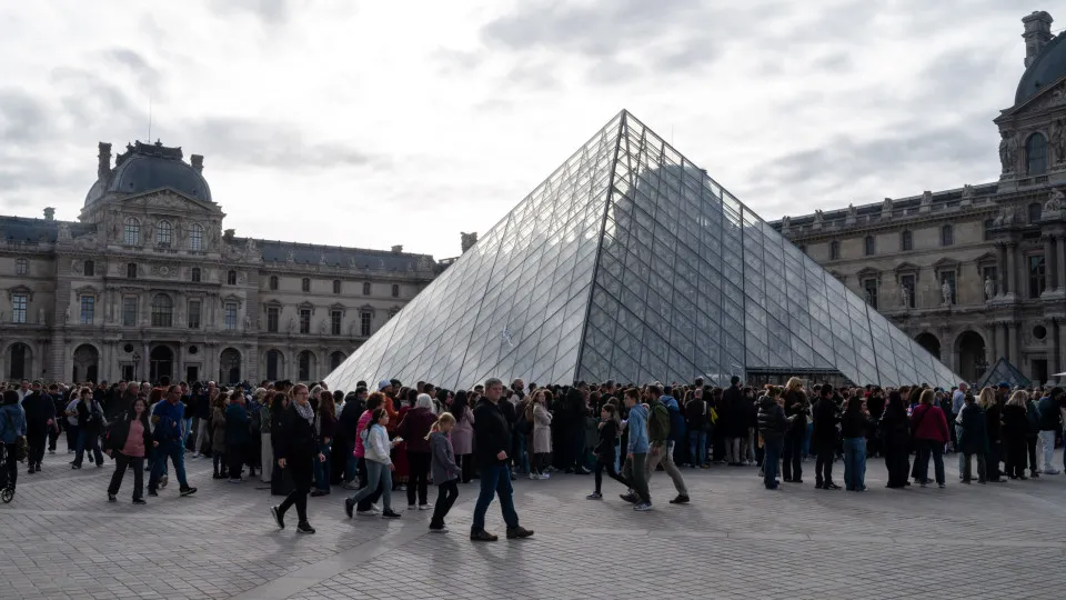 Ancient works and documents from the Louvre Museum damaged after flooding