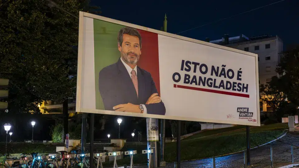 André Ventura will respond in court because of posters