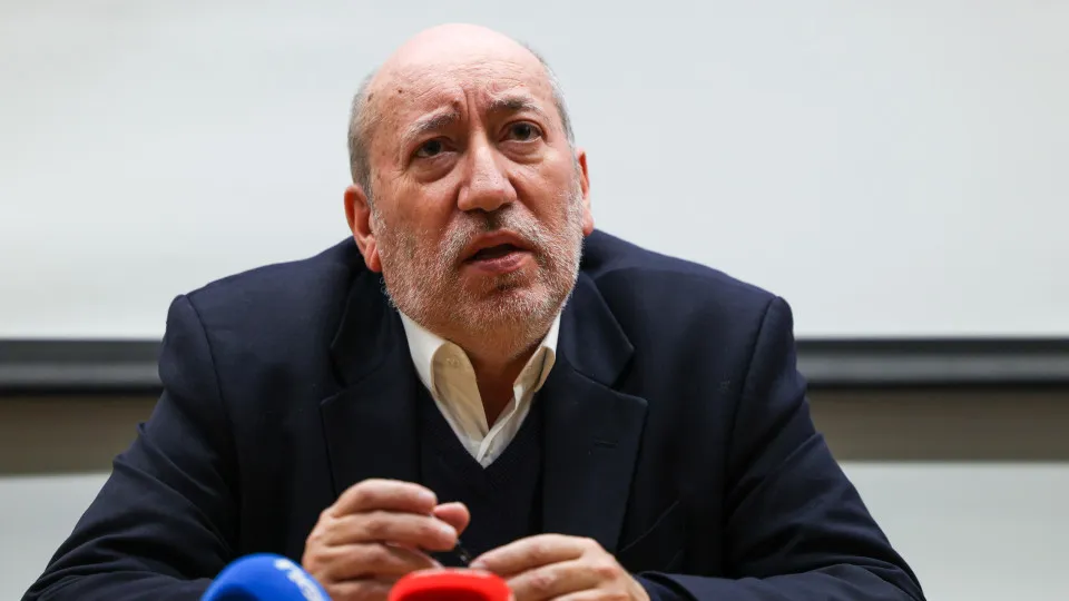 António Filipe accuses PM of using minimum wage to demobilize strike