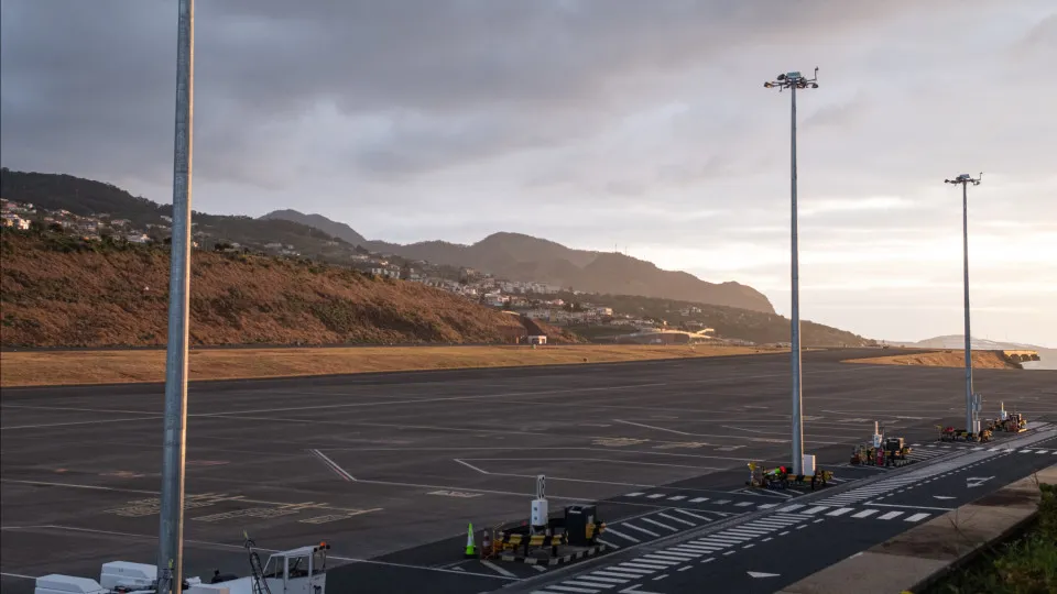 Bad weather cancels dozens of flights at Madeira Airport