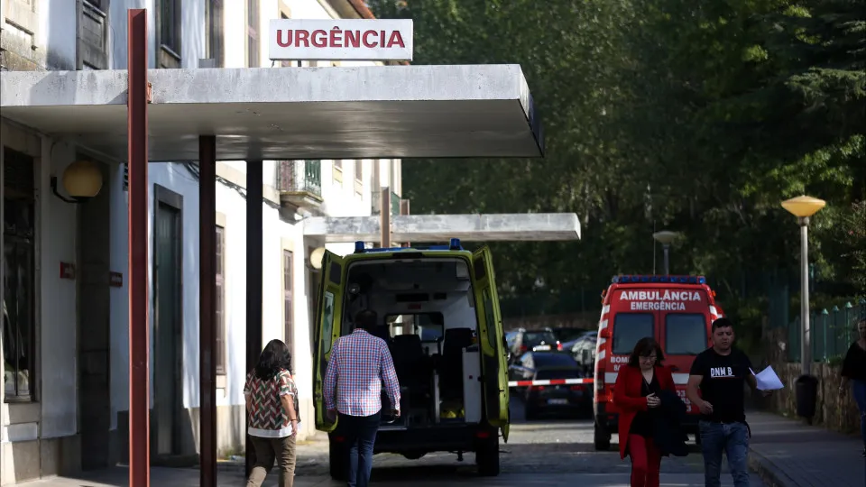 Barcelos Pediatric Emergency only attends at night by referral.