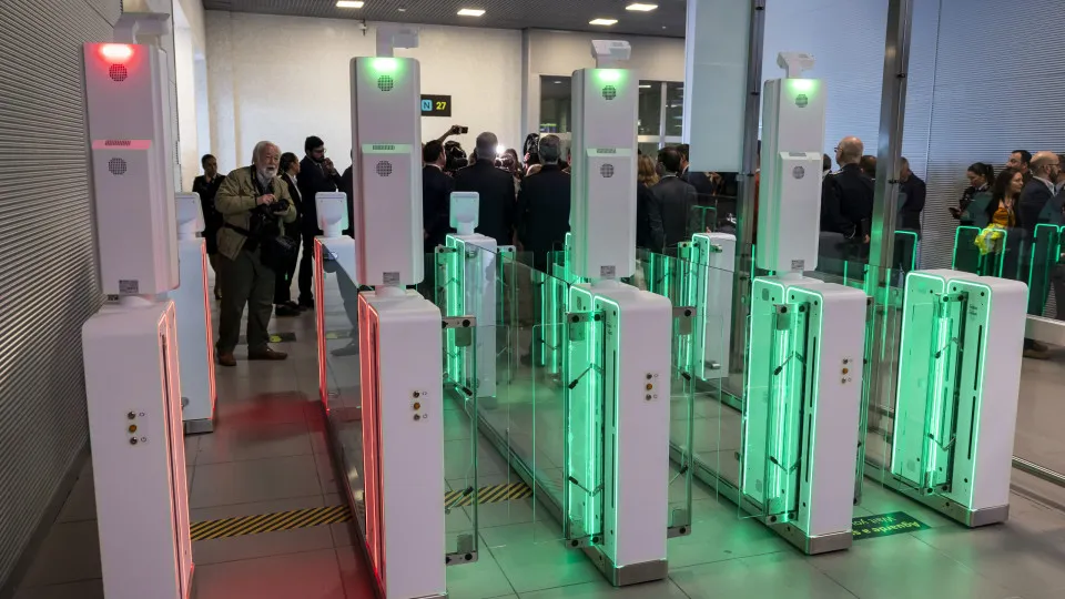 Border control system could be suspended at Christmas