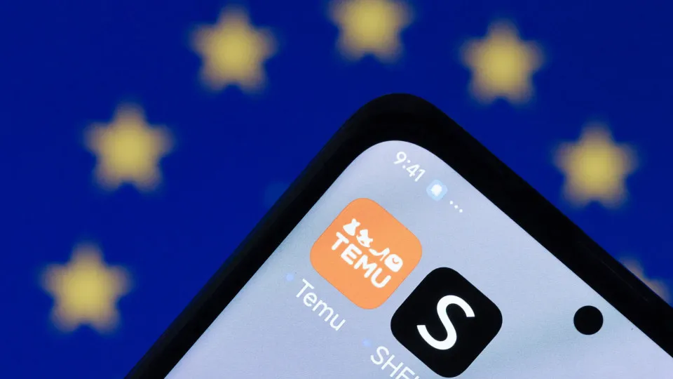 Brussels wants to tax small packages from China as early as 2026