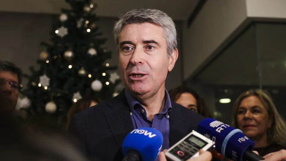 Carneiro considers that changes to the labor law "offend workers"