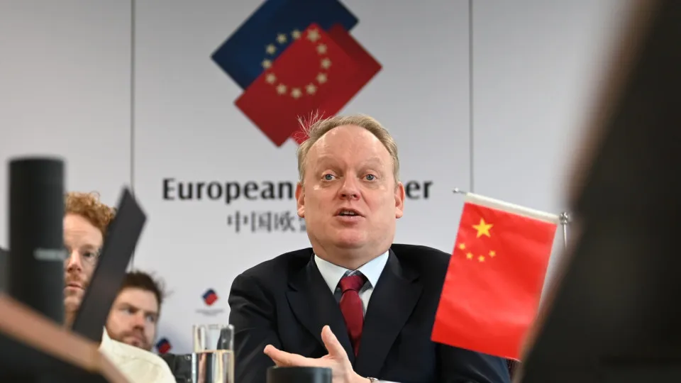 China accused of keeping the yuan undervalued to favor exports