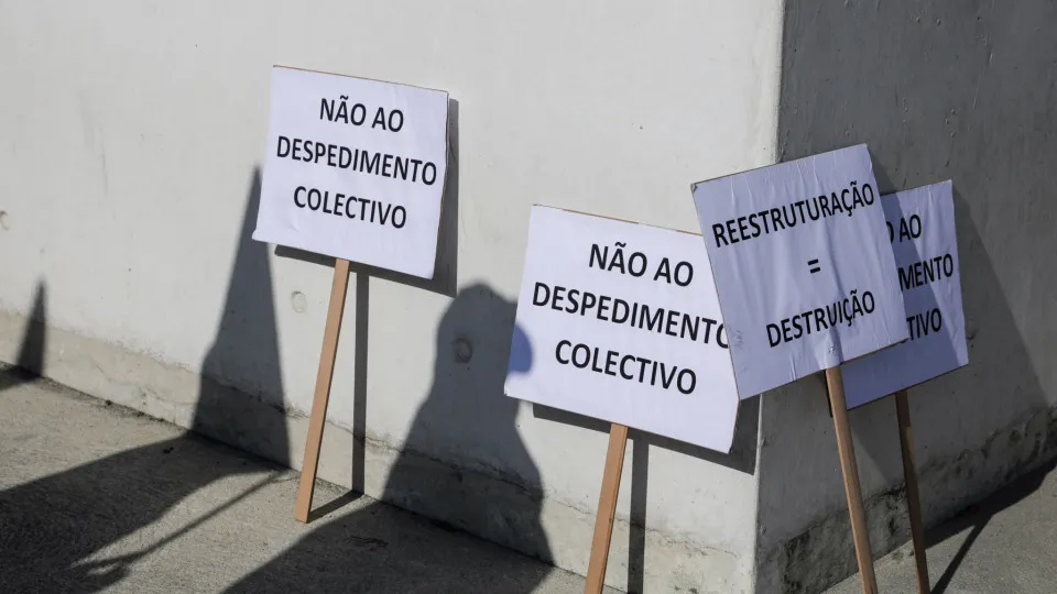 Collective layoffs hit 5,774 and surpass the entire previous year.