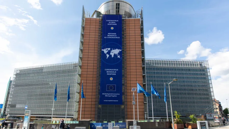 Companies will save 1,000 million/year with the simplification of environmental rules.