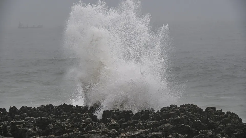 Continent and Madeira under warnings Friday and Saturday due to maritime agitation