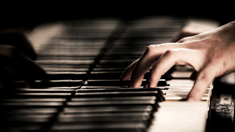 CriaSons challenges composers to compose on "magnum opus" of literature