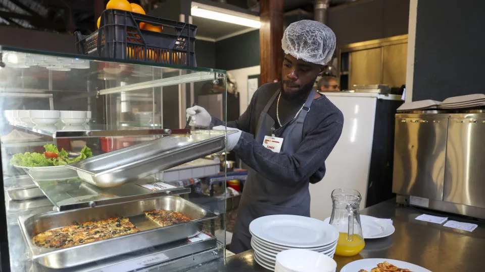 Eating pizza at Beato and helping to change a life is "Pizz´and Love"