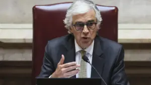 EU criticizes the "rhetoric of suspicion" and the widespread use of wiretaps