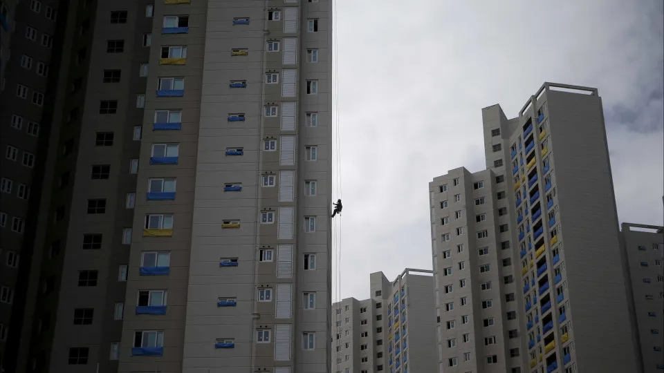 Euribor rising: Rates increase at six and 12 months