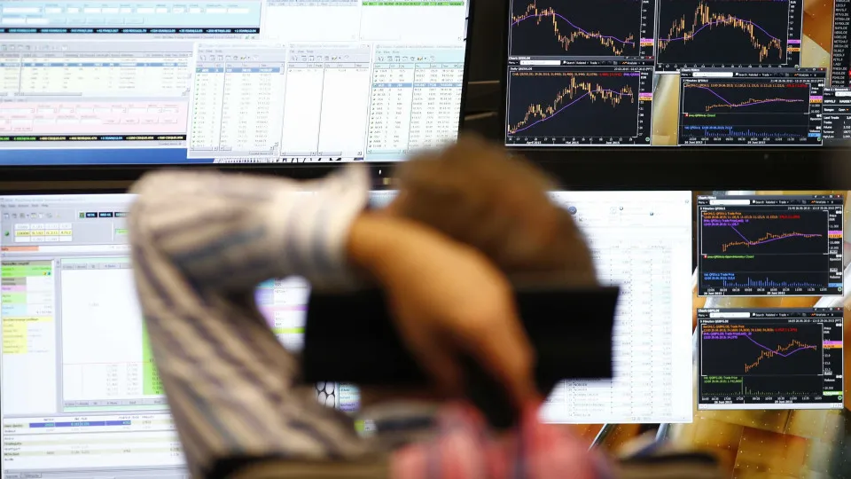 European stocks with slight increases on the day of the start of the Fed meeting