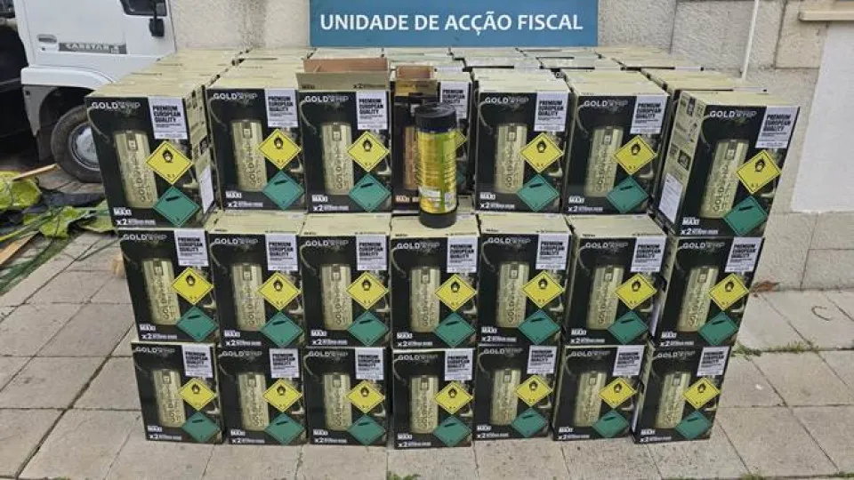 Faro: 400 canisters of nitrous oxide seized at the Paderne toll booths